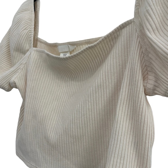 H&M Crème Short Sleeve Cropped Top - Picture 3 of 3